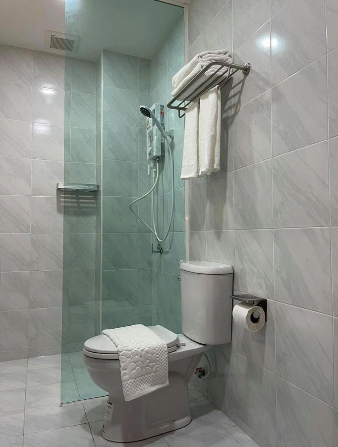 Tj Boutique Hotel Uthai Thani Dış mekan fotoğraf