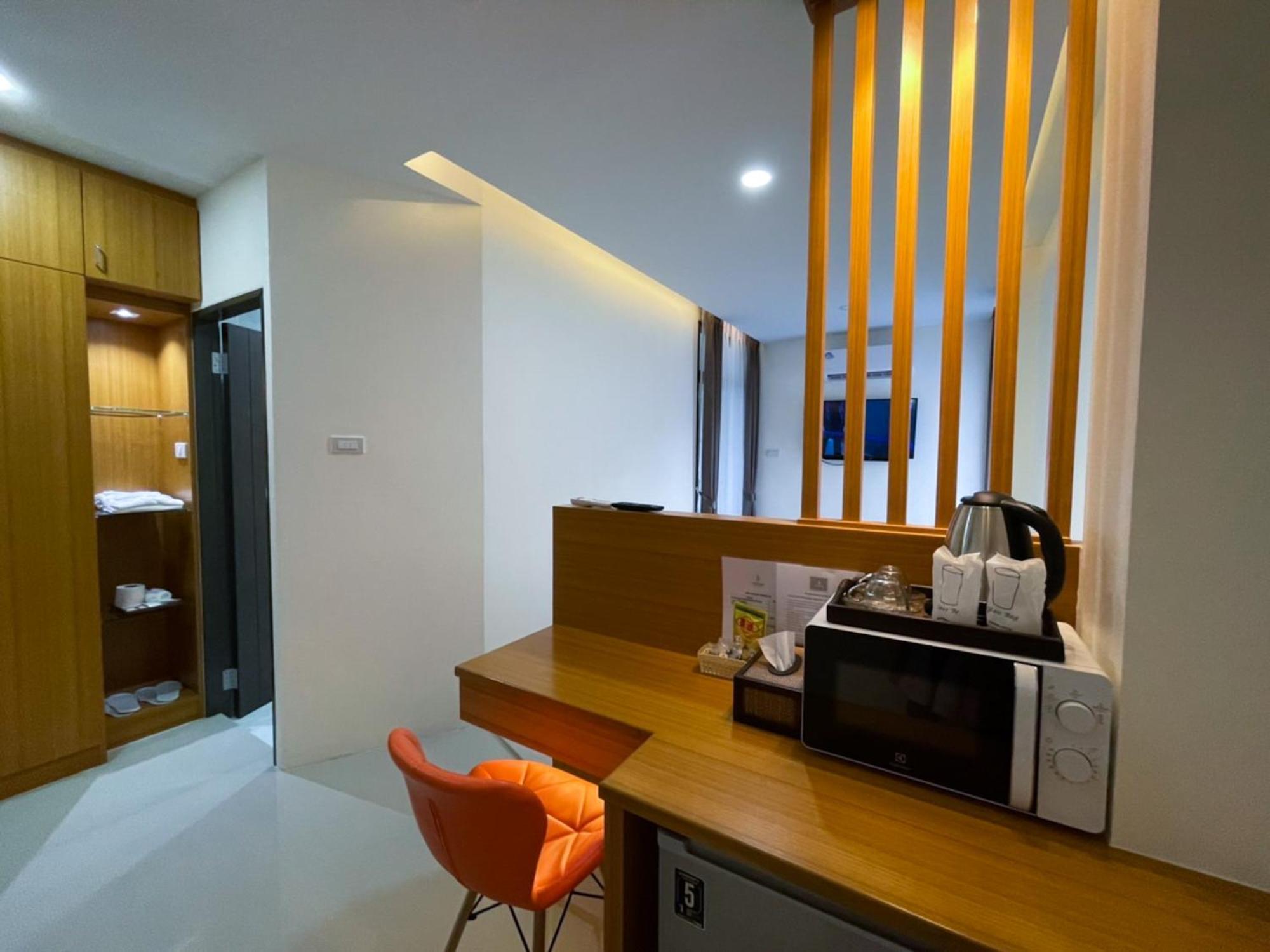 Tj Boutique Hotel Uthai Thani Oda fotoğraf